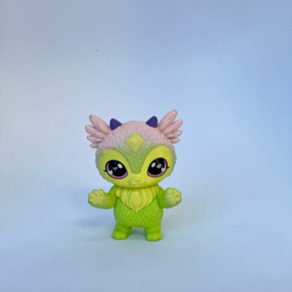 Magic Mixies Mixlings Spellsters Worrle Figure Series 1 2022 HTF Rare